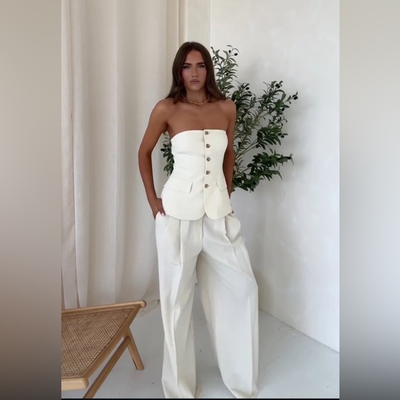 ZARA BUTTONED VEST TOP - Picture 3 of 17